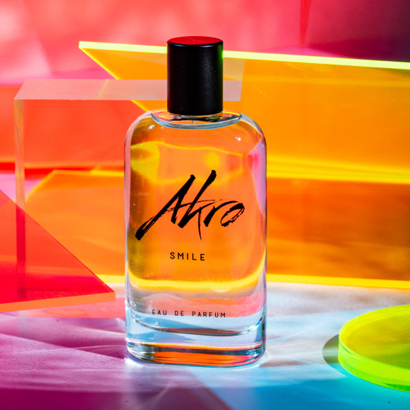 smile perfume bottle akro